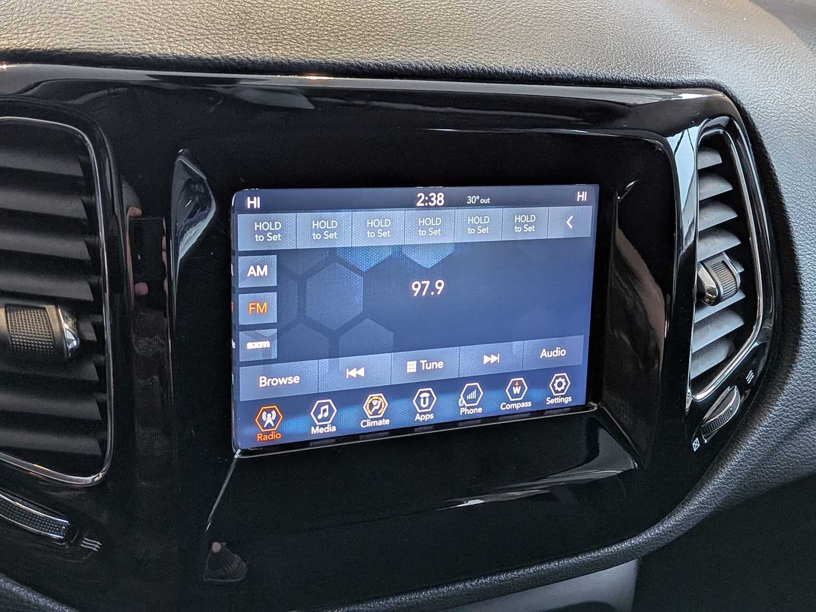 Thumbnail: 2018 Jeep Compass - 26