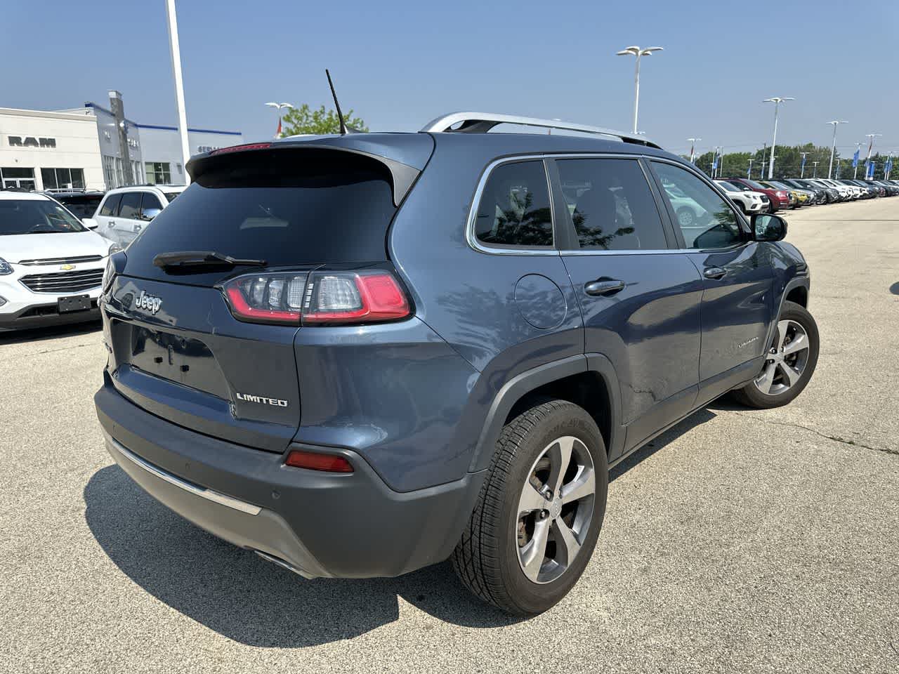 2019 Jeep Cherokee Limited Edition 13
