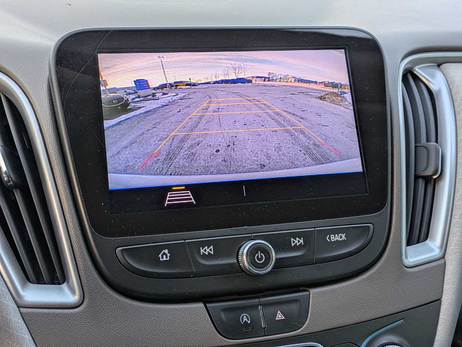 Thumbnail: 2020 Chevrolet Malibu - 26