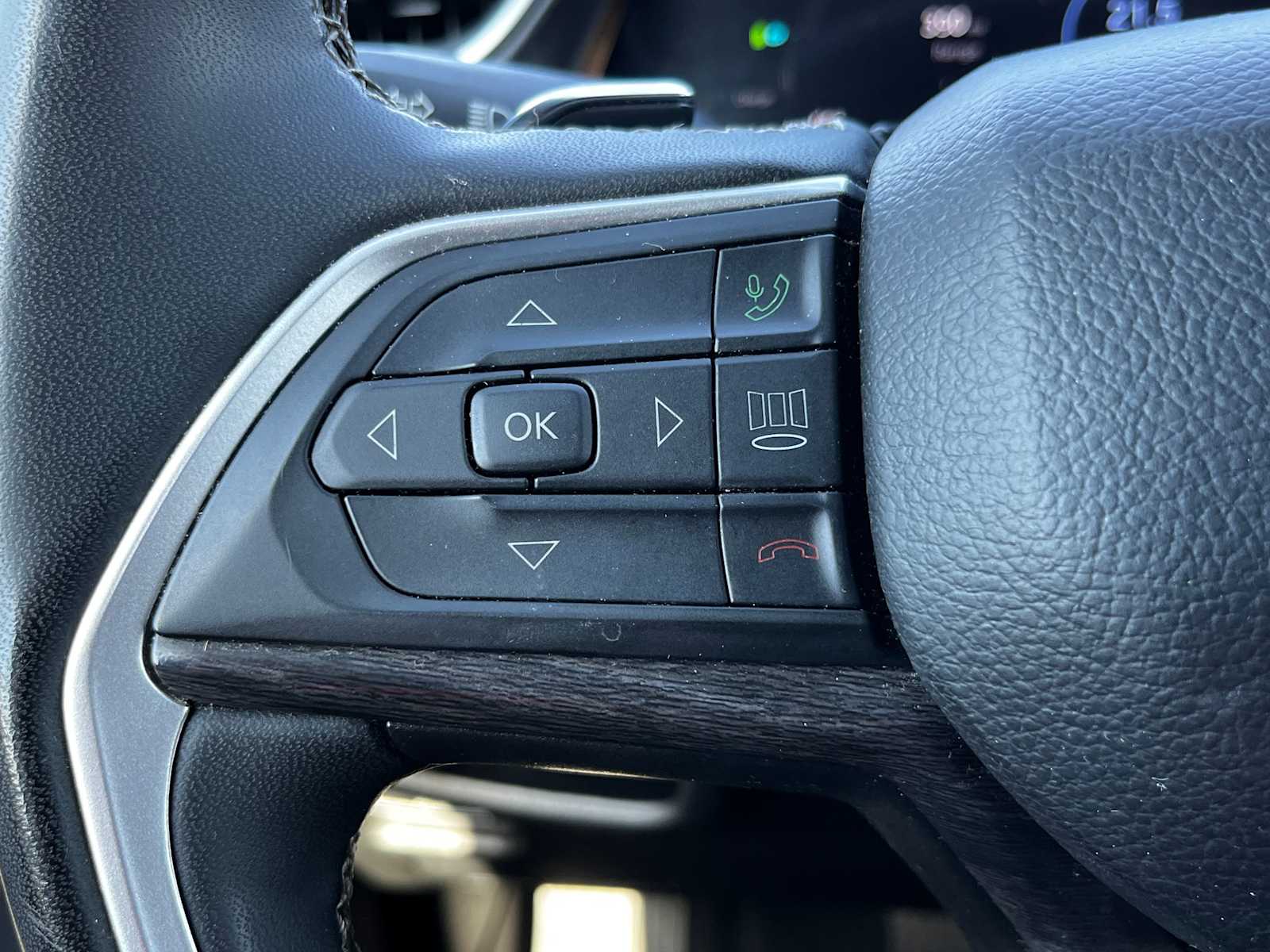 Thumbnail: 2024 Jeep Grand Cherokee - 20