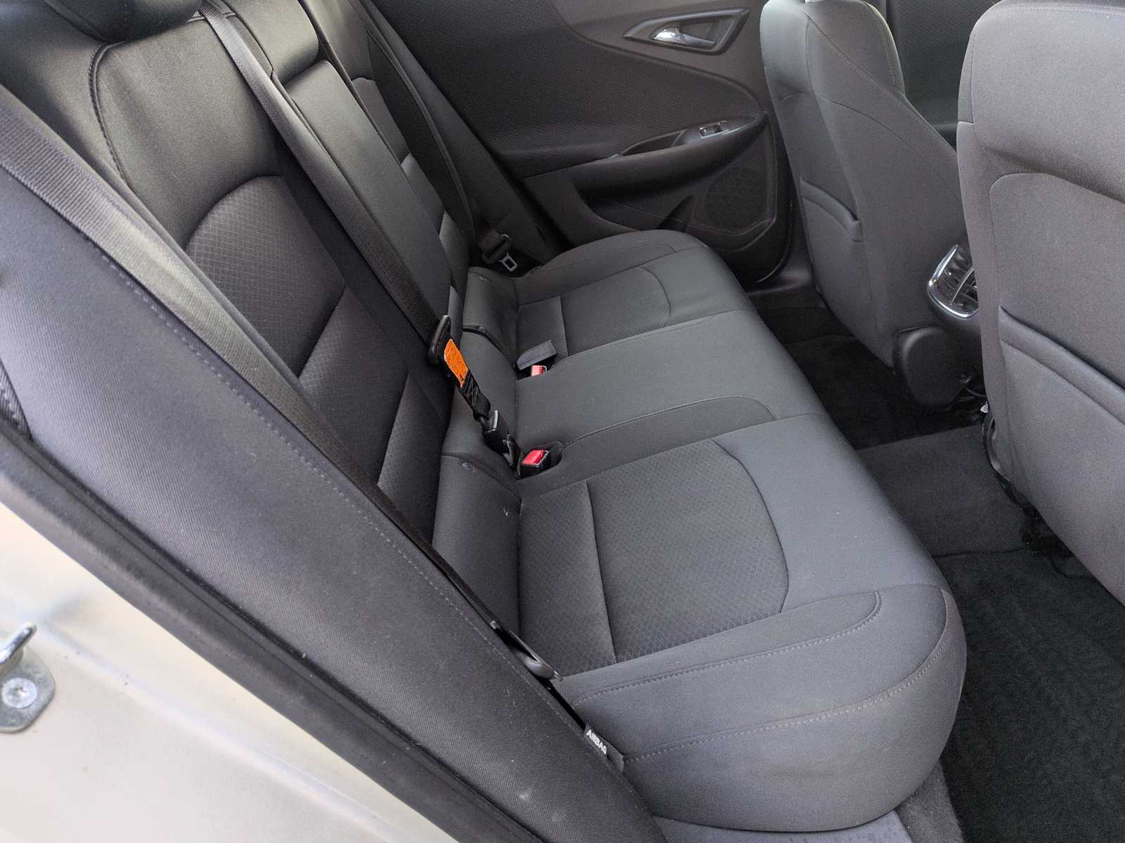 Thumbnail: 2016 Chevrolet Malibu - 19