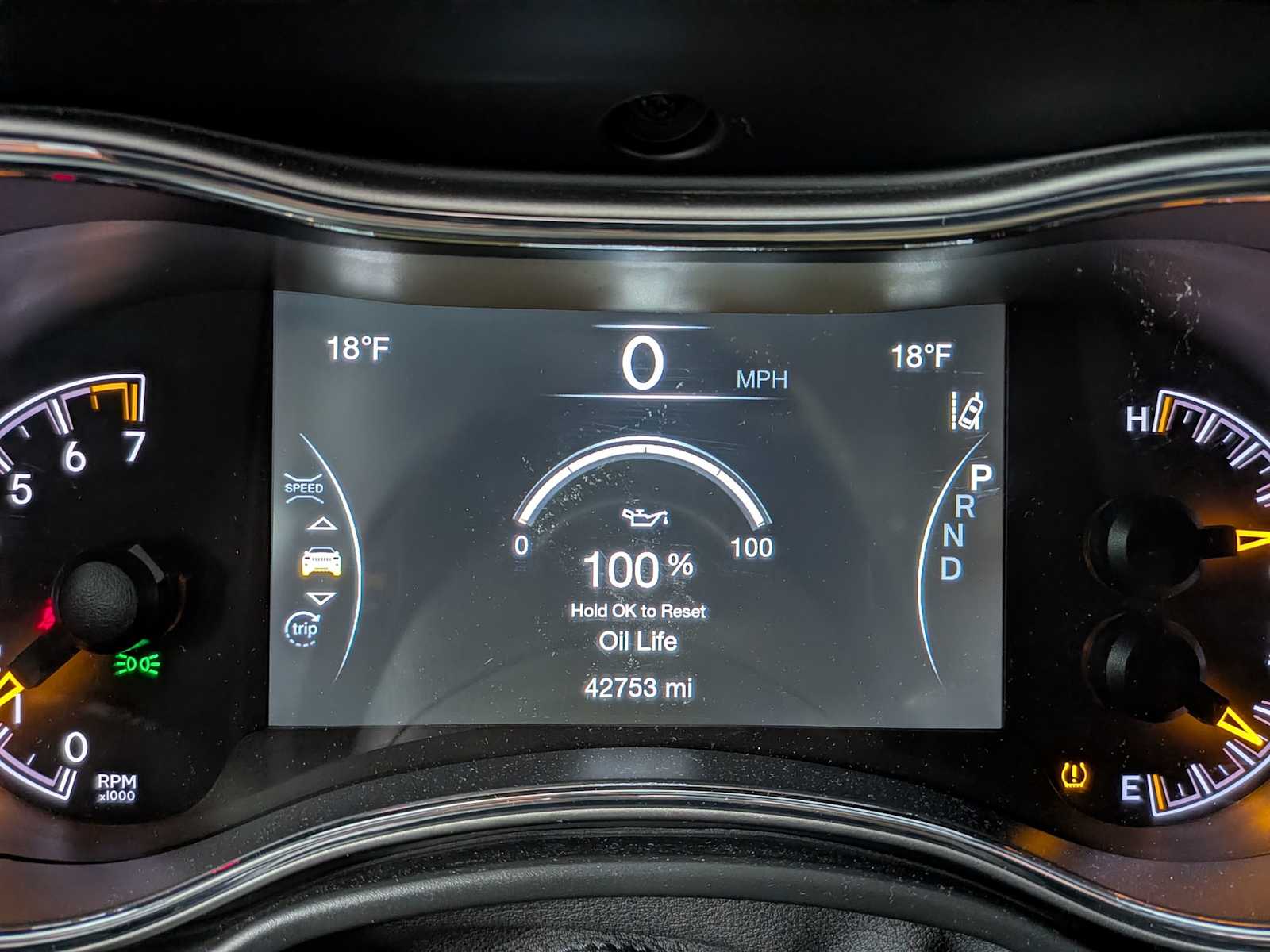 Thumbnail: 2021 Jeep Grand Cherokee - 32