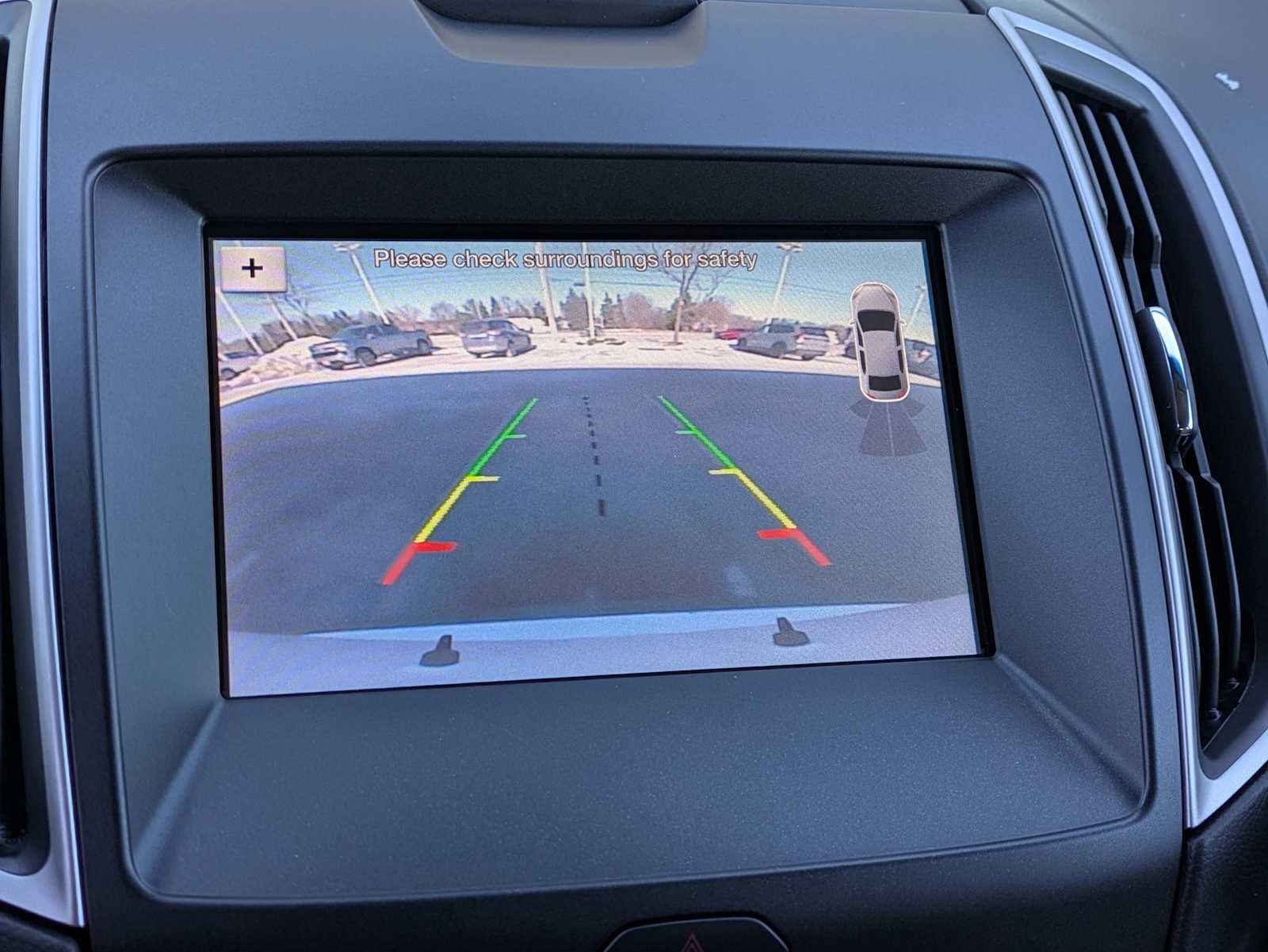 Thumbnail: 2019 Ford Edge - 26