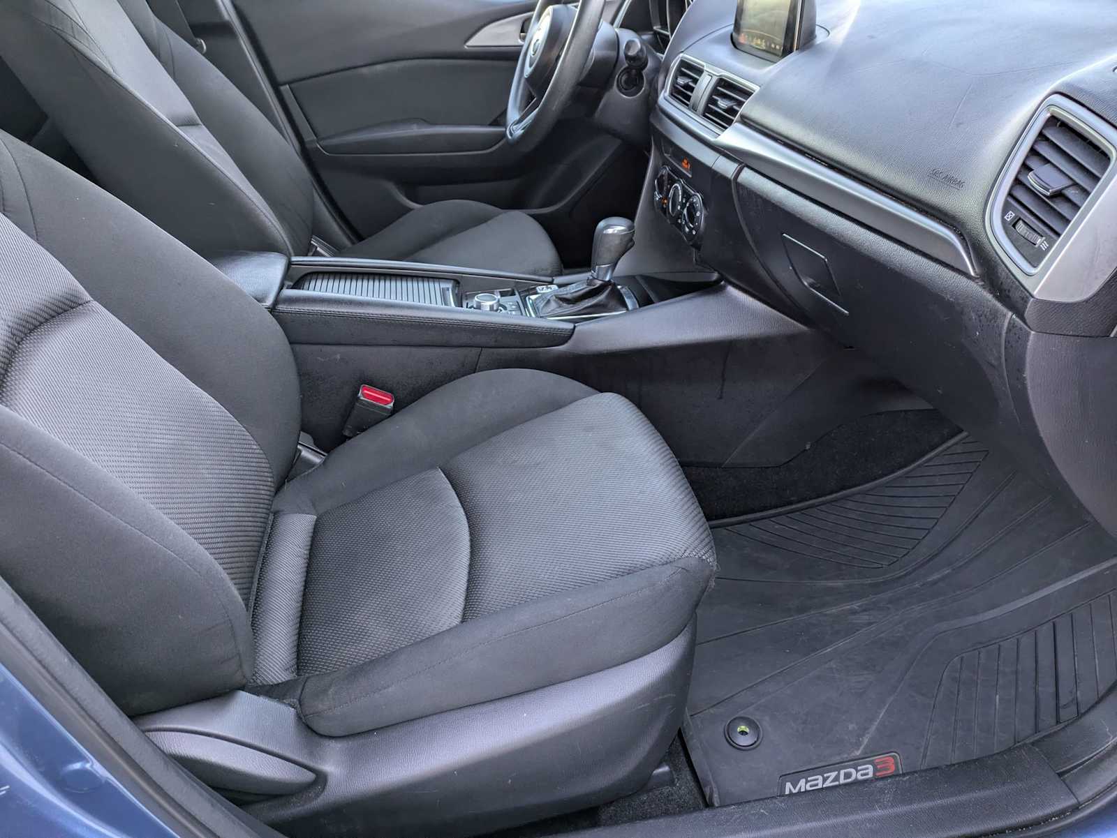 Thumbnail: 2018 Mazda Mazda3 - 16