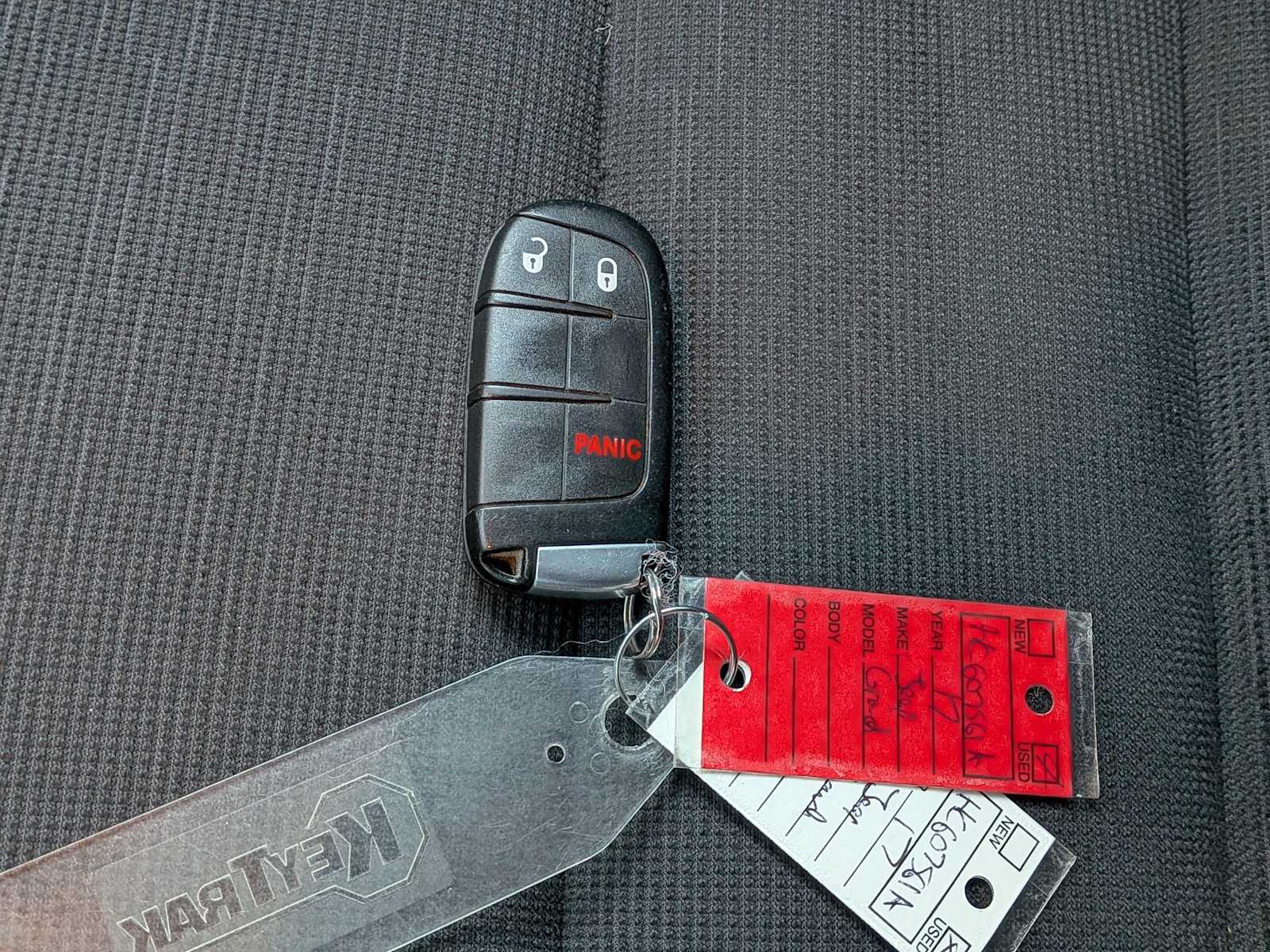 Thumbnail: 2017 Jeep Grand Cherokee - 33