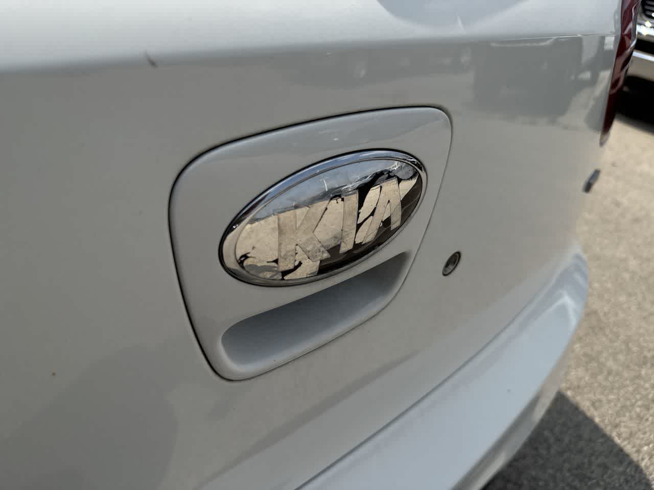 Thumbnail: 2014 Kia Rio5 - 12