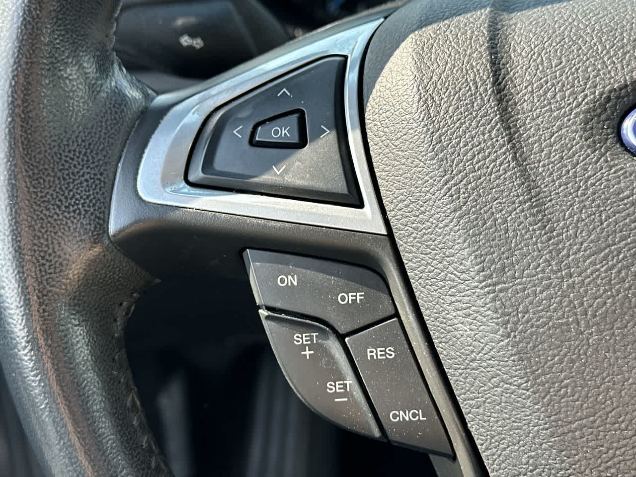 Thumbnail: 2013 Ford Fusion - 20