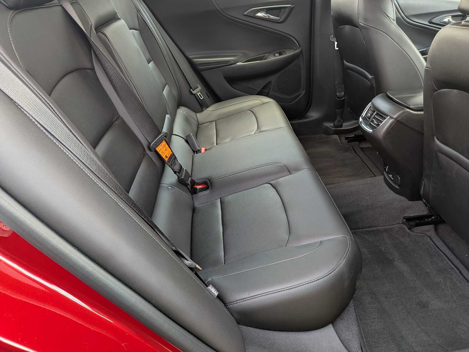 Thumbnail: 2016 Chevrolet Malibu - 18
