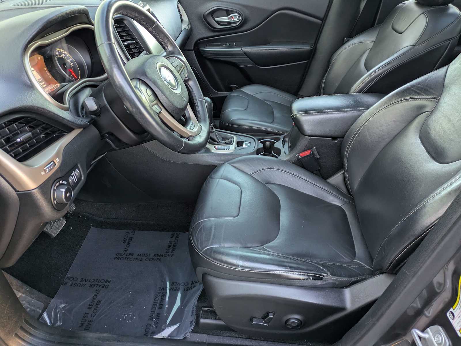 Thumbnail: 2016 Jeep Cherokee - 13