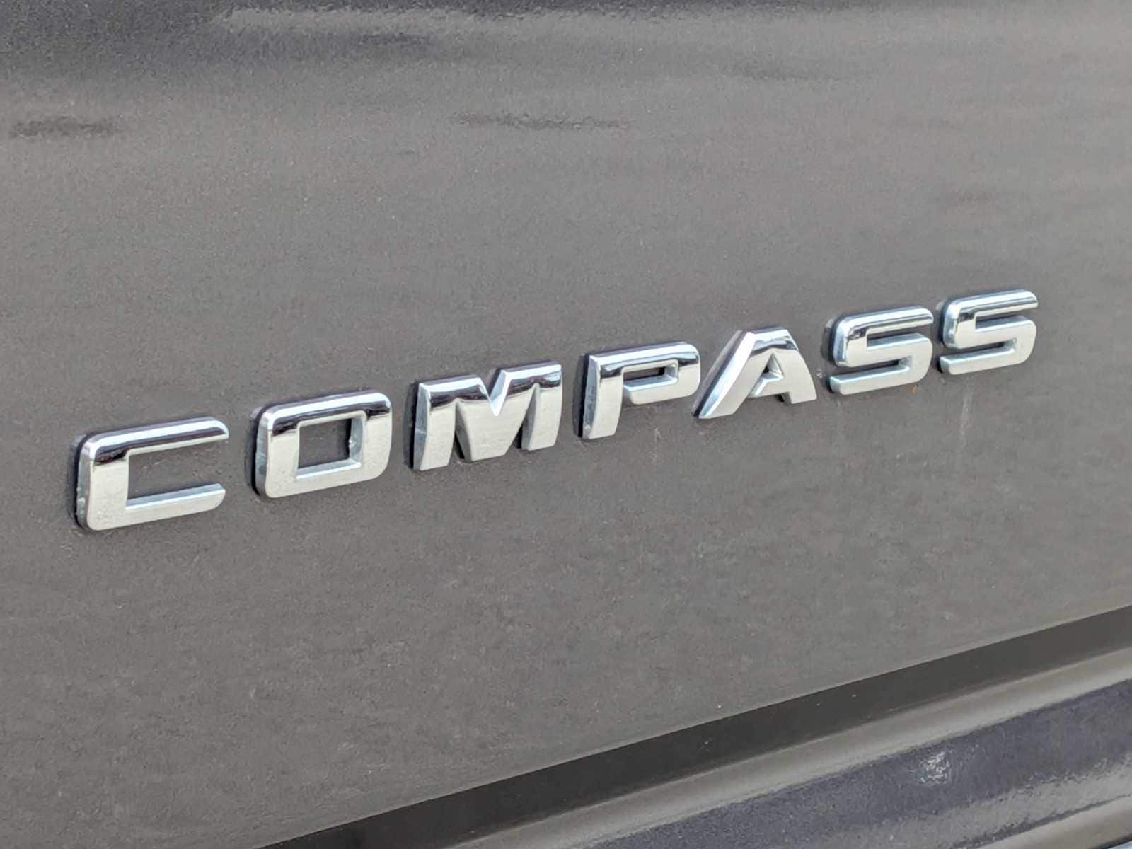 Thumbnail: 2017 Jeep Compass - 11