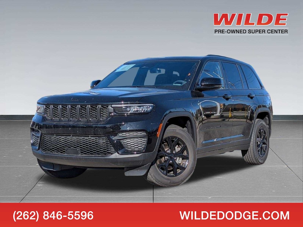 Used 2025 Jeep Grand Cherokee Laredo SUV