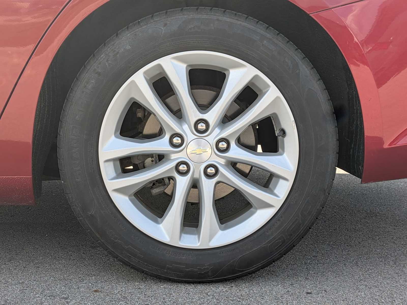 Thumbnail: 2016 Chevrolet Malibu - 12