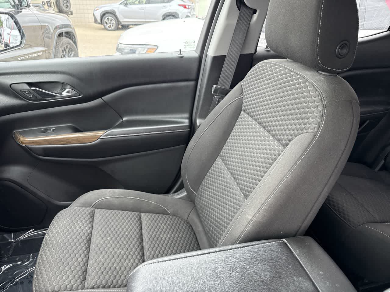 Thumbnail: 2018 GMC Acadia - 28