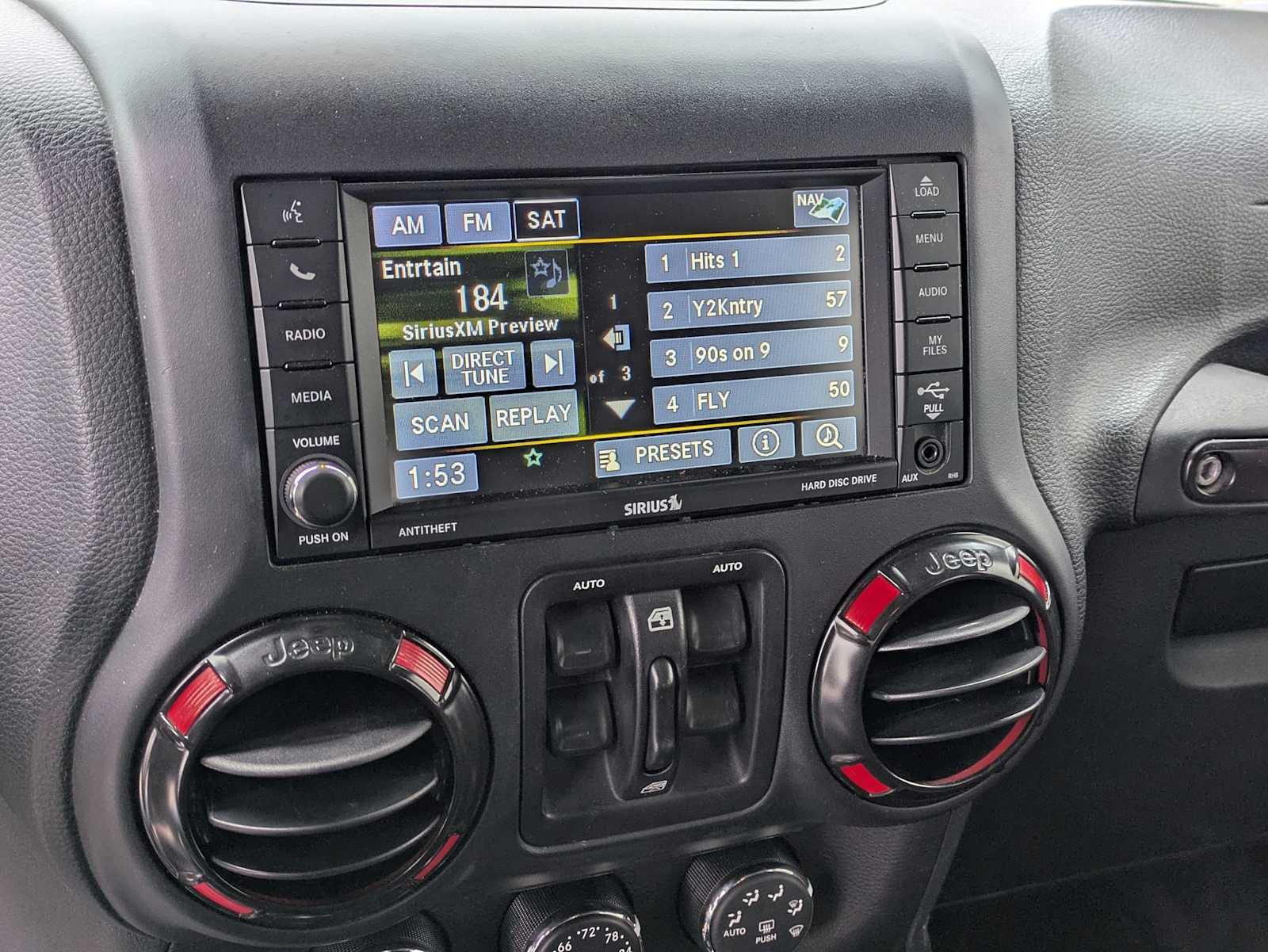 Thumbnail: 2017 Jeep Wrangler - 25