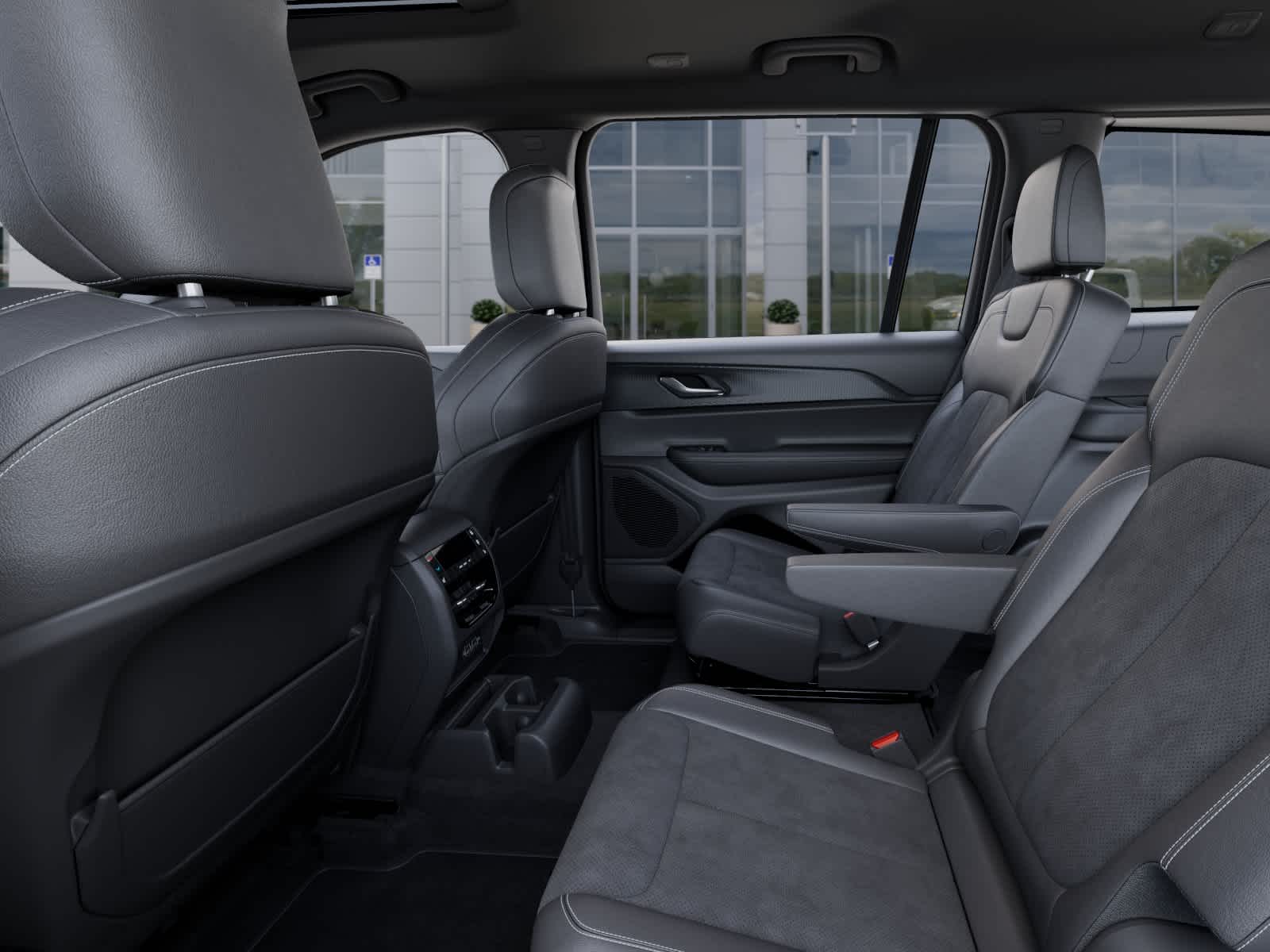 Thumbnail: 2025 Jeep Grand Cherokee L - 23