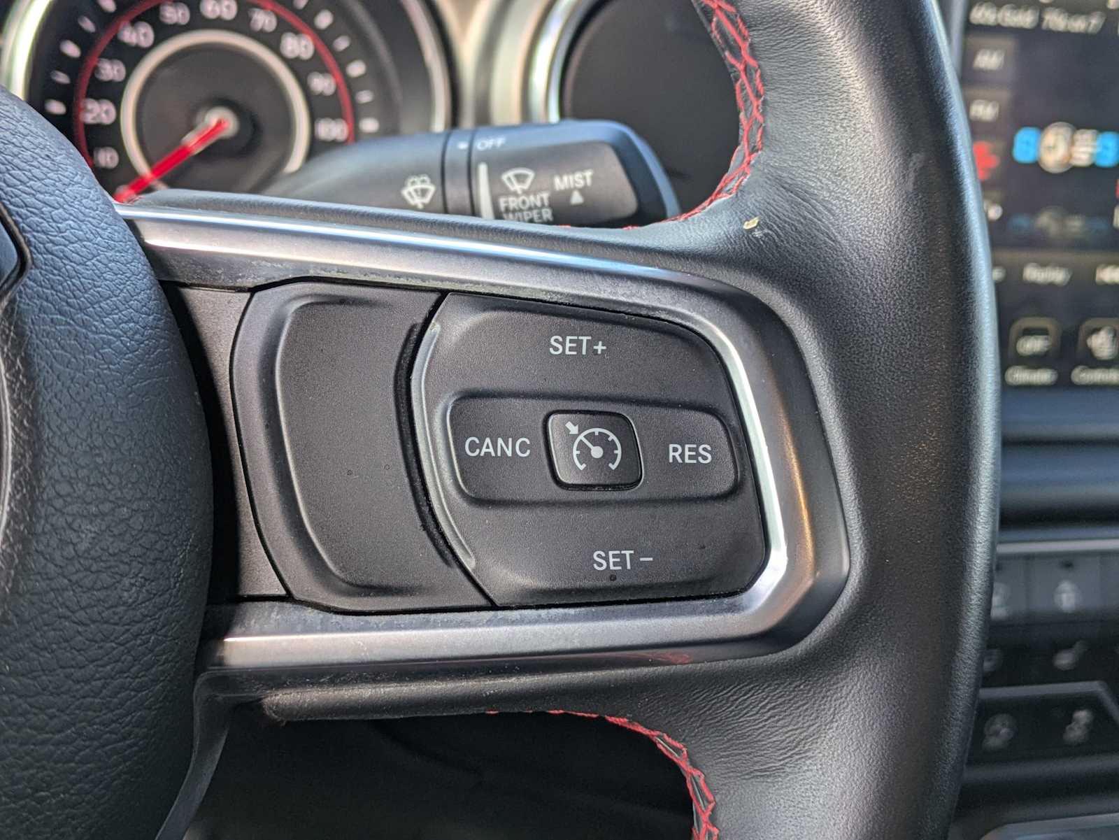 Thumbnail: 2019 Jeep Wrangler - 18