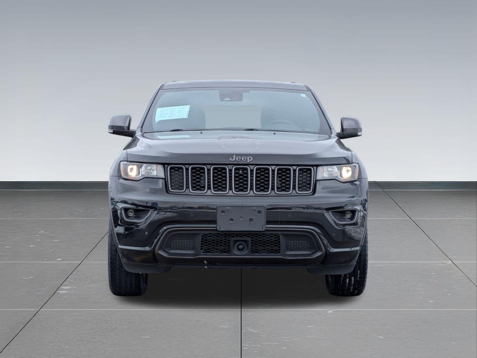 Thumbnail: 2021 Jeep Grand Cherokee - 9