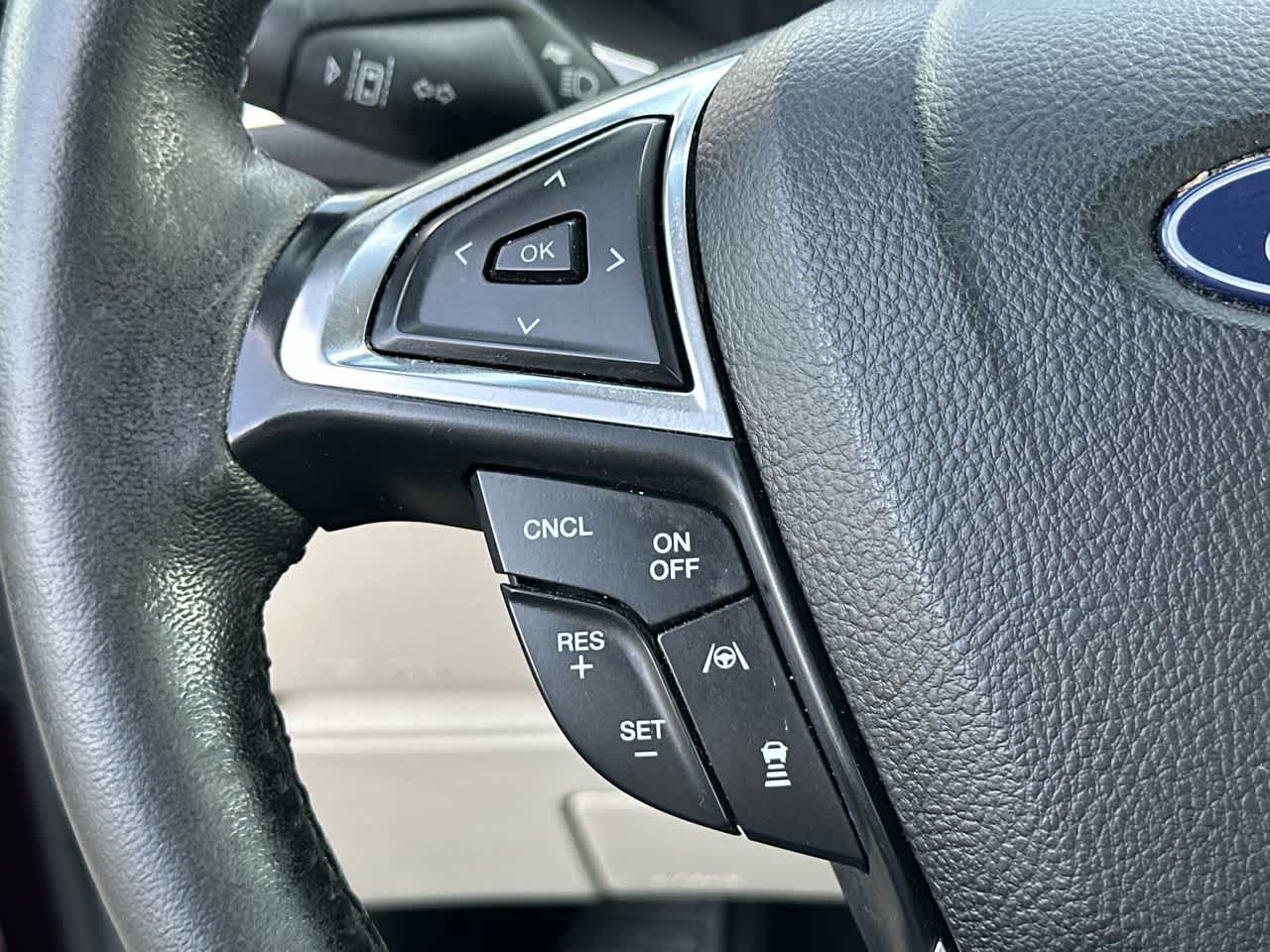 Thumbnail: 2021 Ford Edge - 19