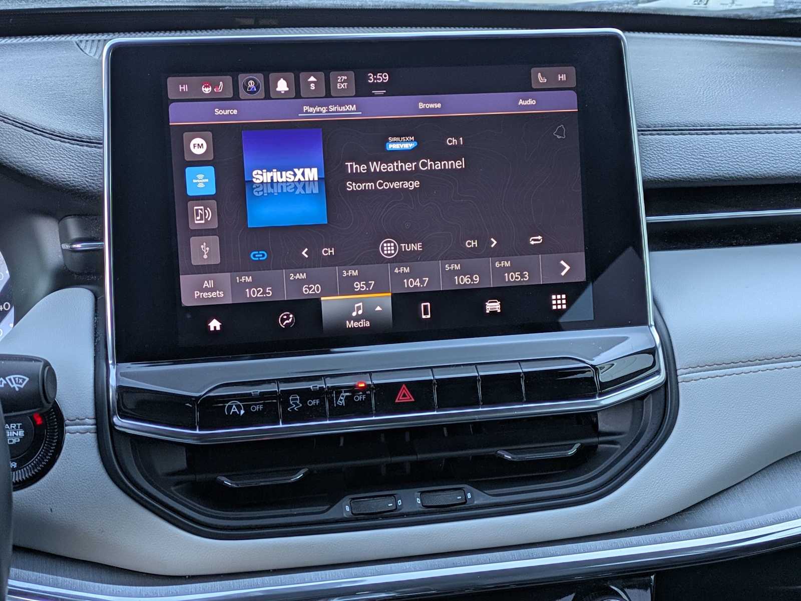 Thumbnail: 2022 Jeep Compass - 25