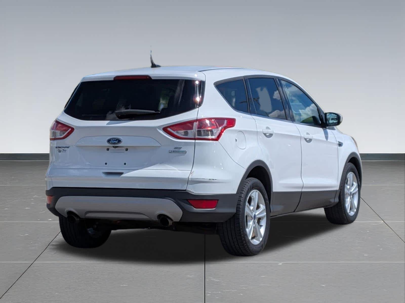 Thumbnail: 2015 Ford Escape - 6