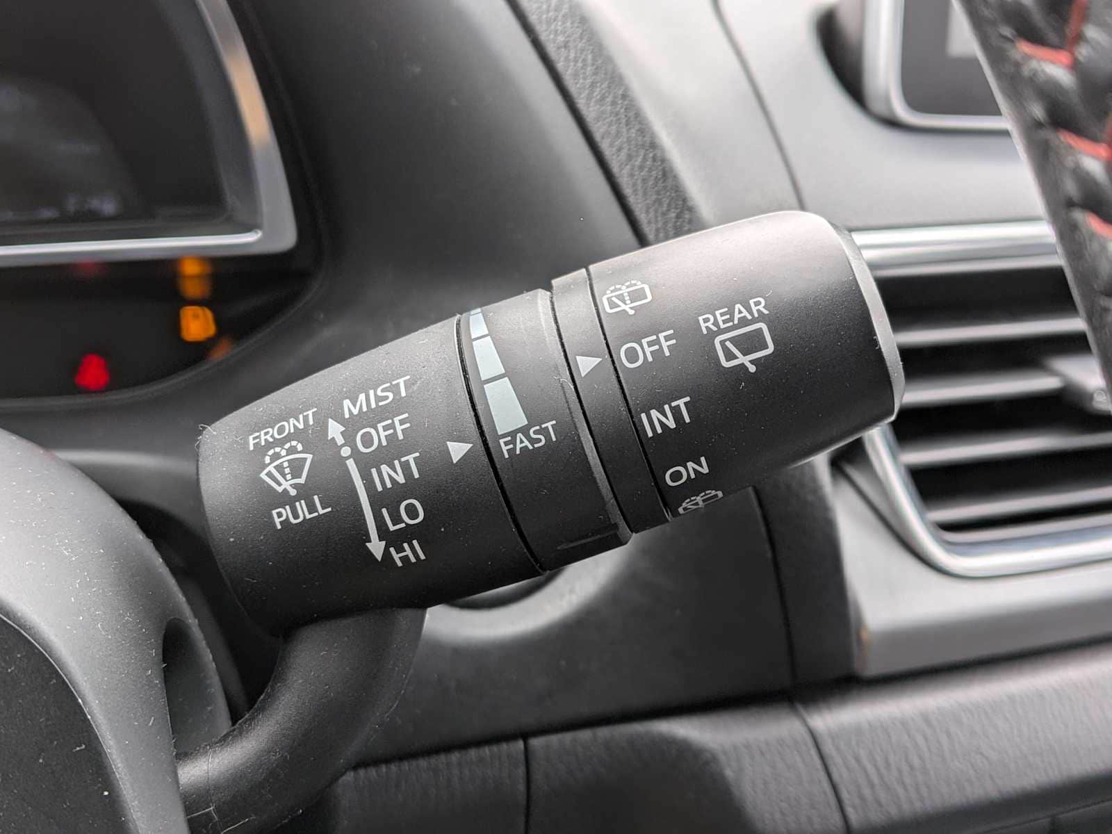 Thumbnail: 2014 Mazda Mazda3 - 21