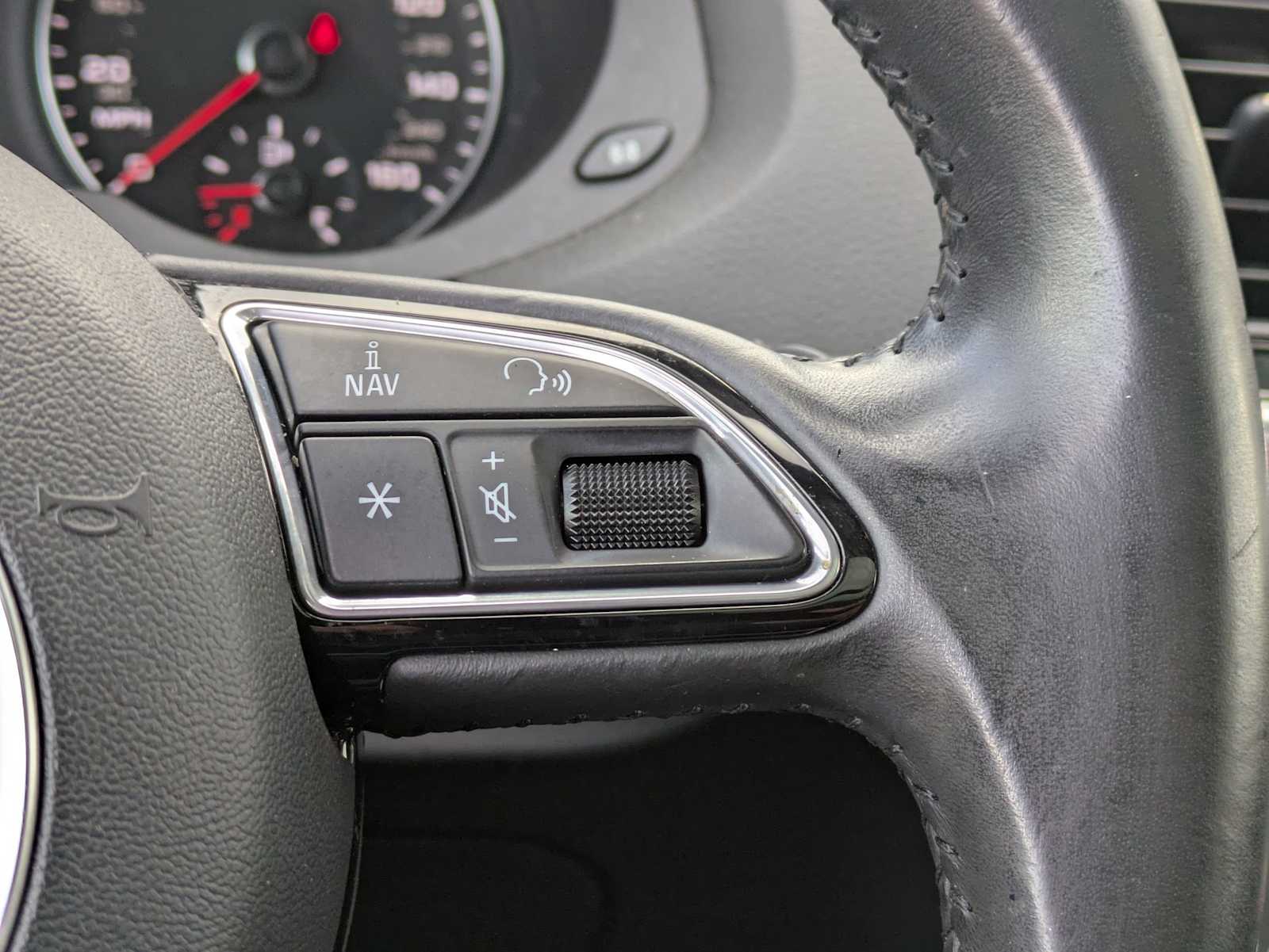 Thumbnail: 2016 Audi Q3 - 25