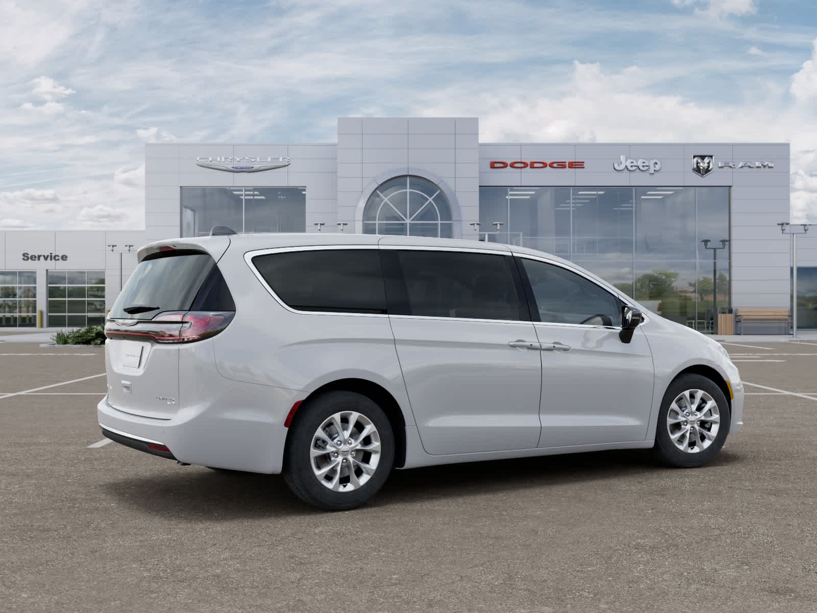 Thumbnail: 2026 Chrysler Pacifica - 4