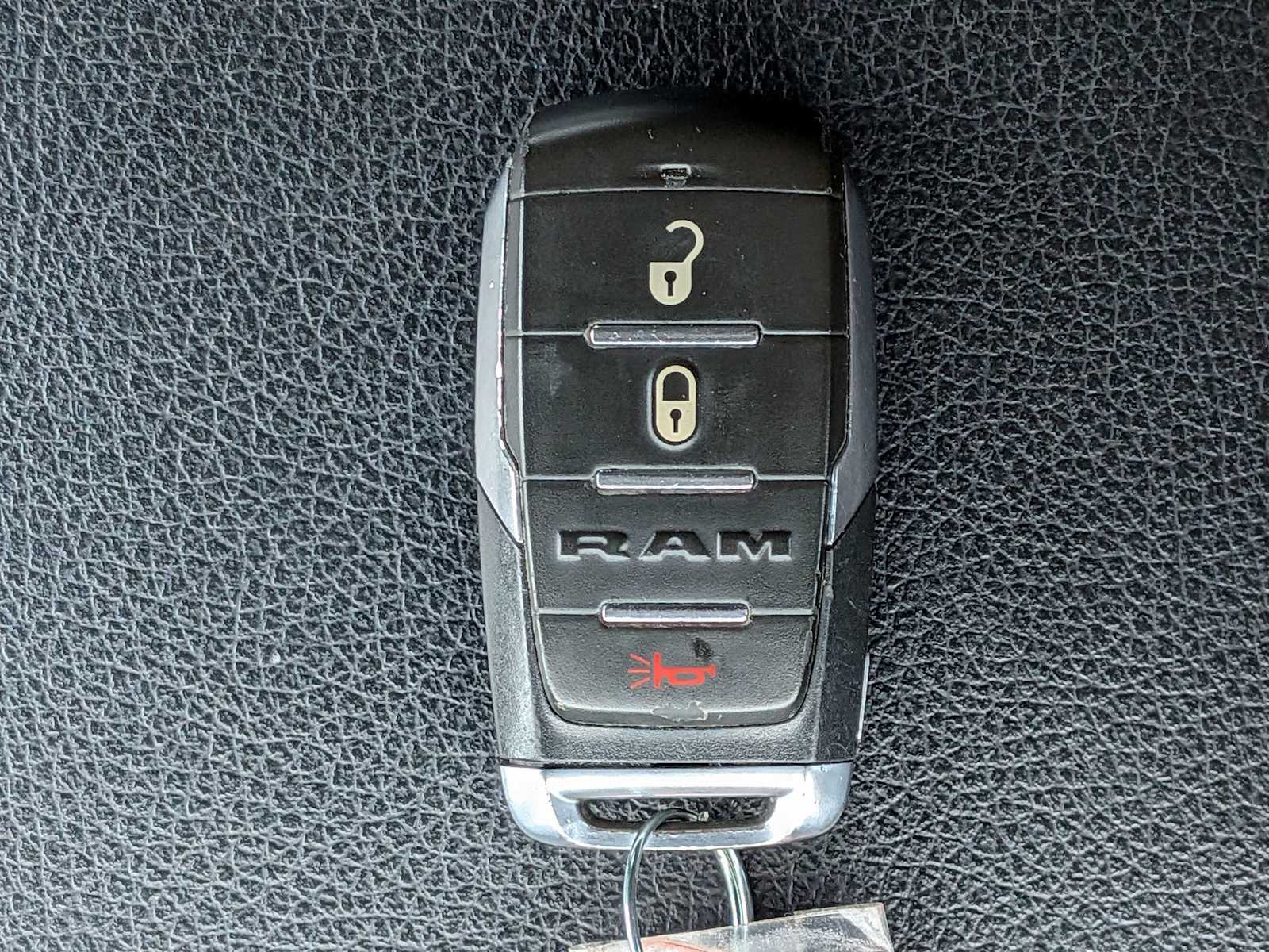 Thumbnail: 2019 RAM 1500 - 32