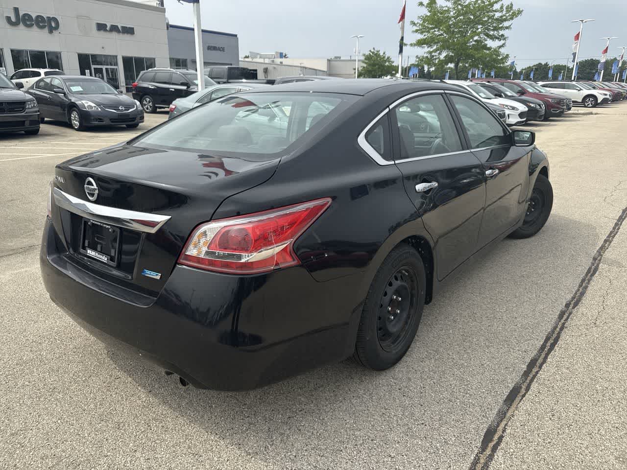 Thumbnail: 2013 Nissan Altima - 6