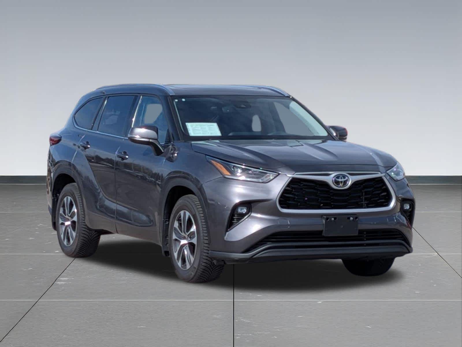 Thumbnail: 2021 Toyota Highlander - 7