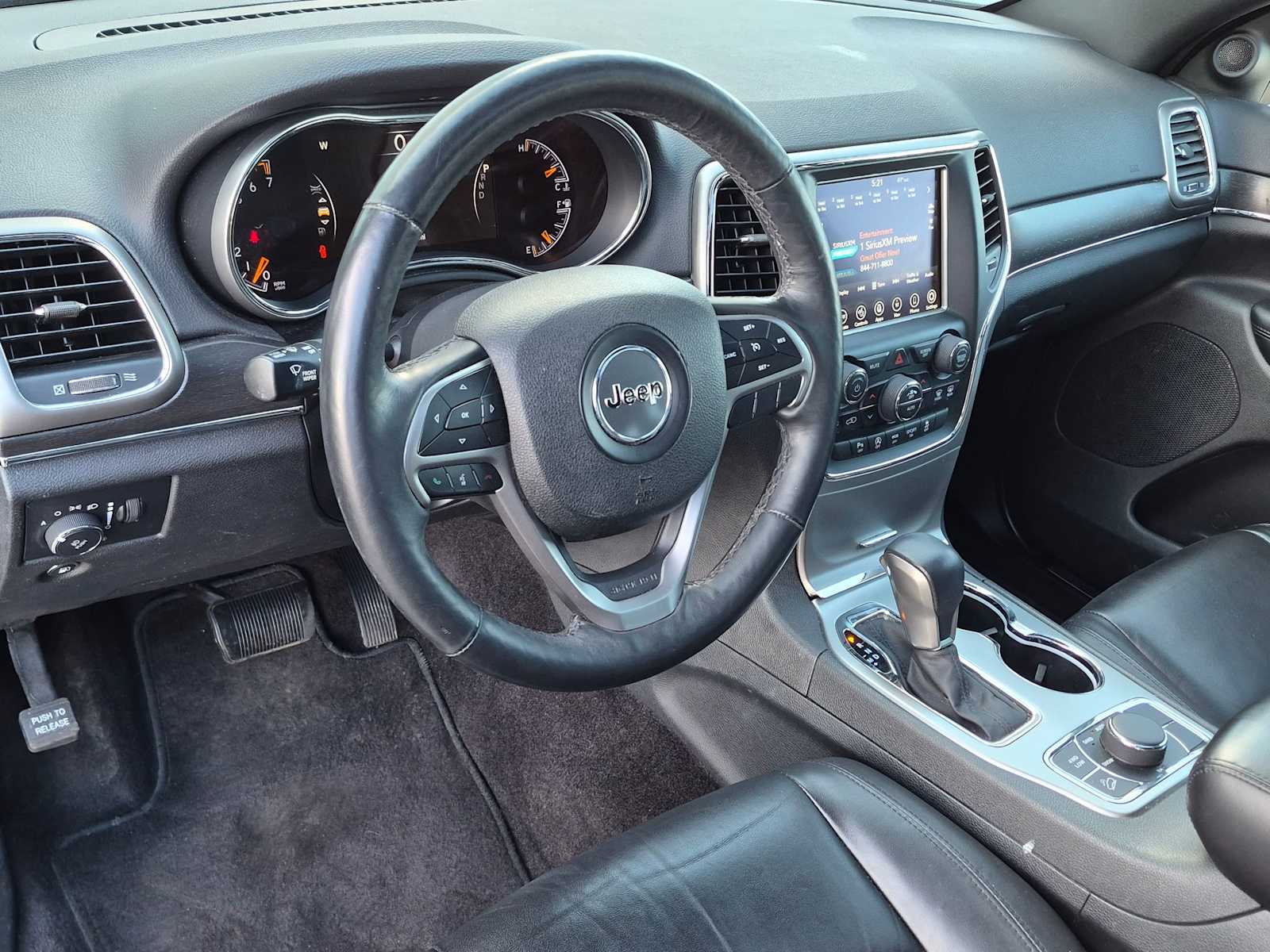 Thumbnail: 2018 Jeep Grand Cherokee - 3