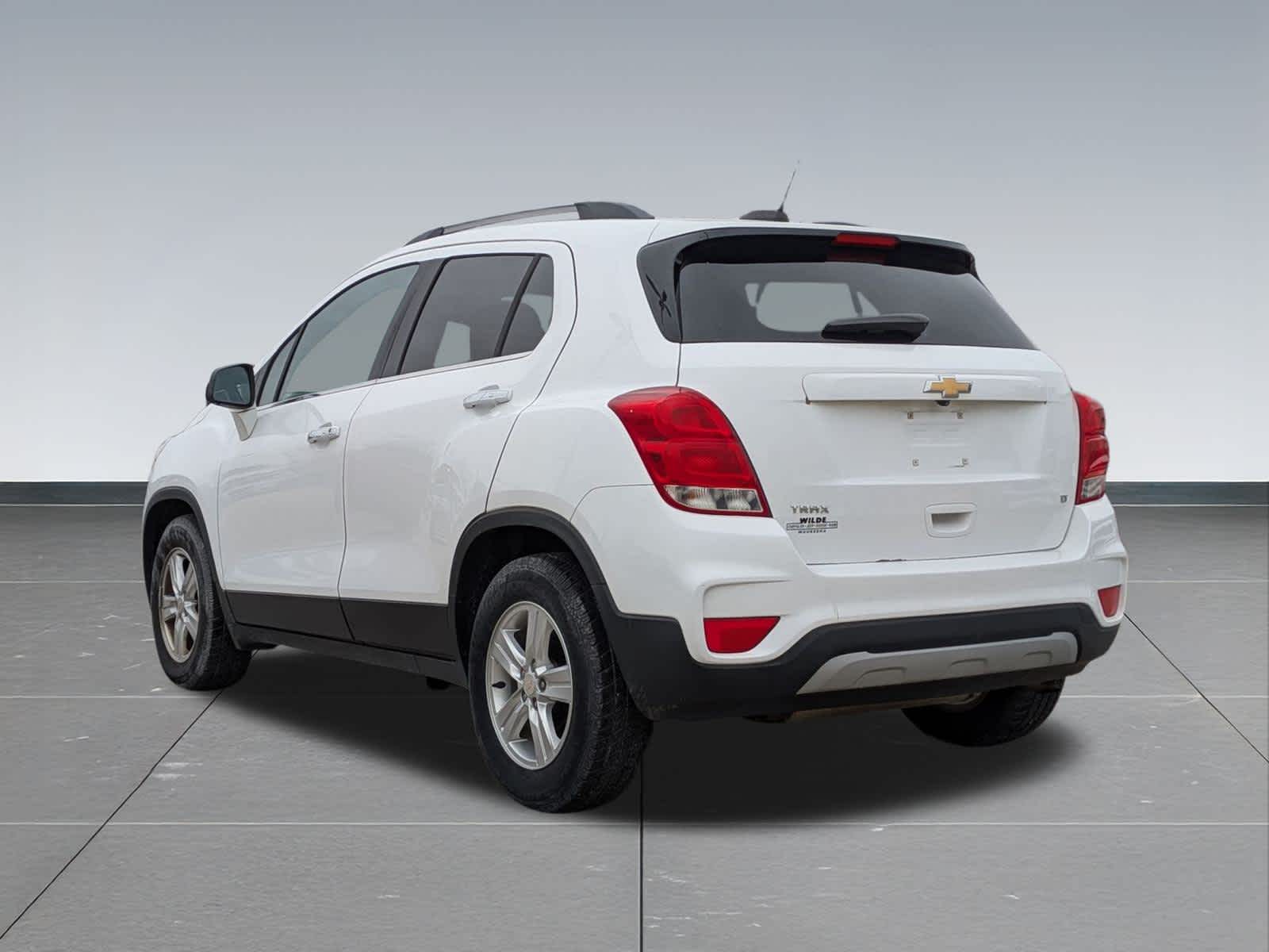 Thumbnail: 2017 Chevrolet Trax - 4