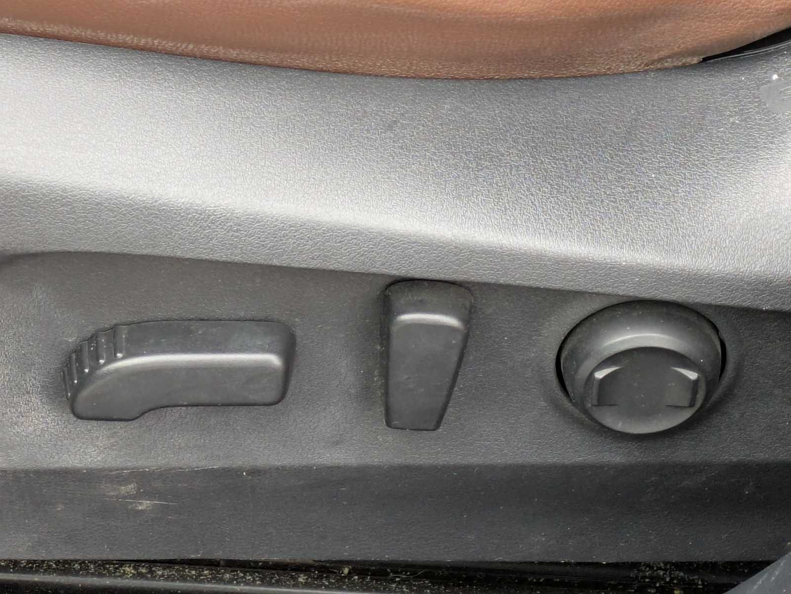 Thumbnail: 2021 Subaru Outback - 16