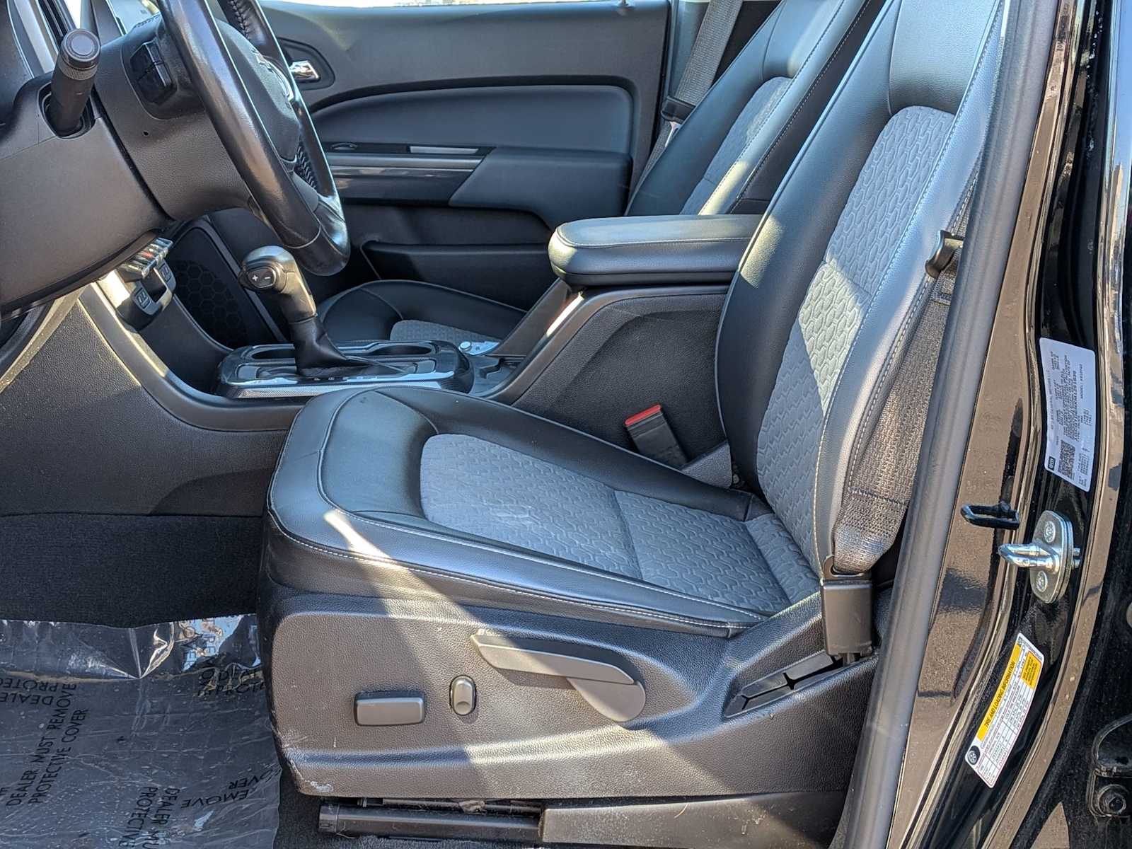 Thumbnail: 2021 Chevrolet Colorado - 14