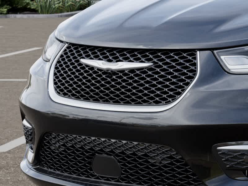 Thumbnail: 2026 Chrysler Pacifica - 11