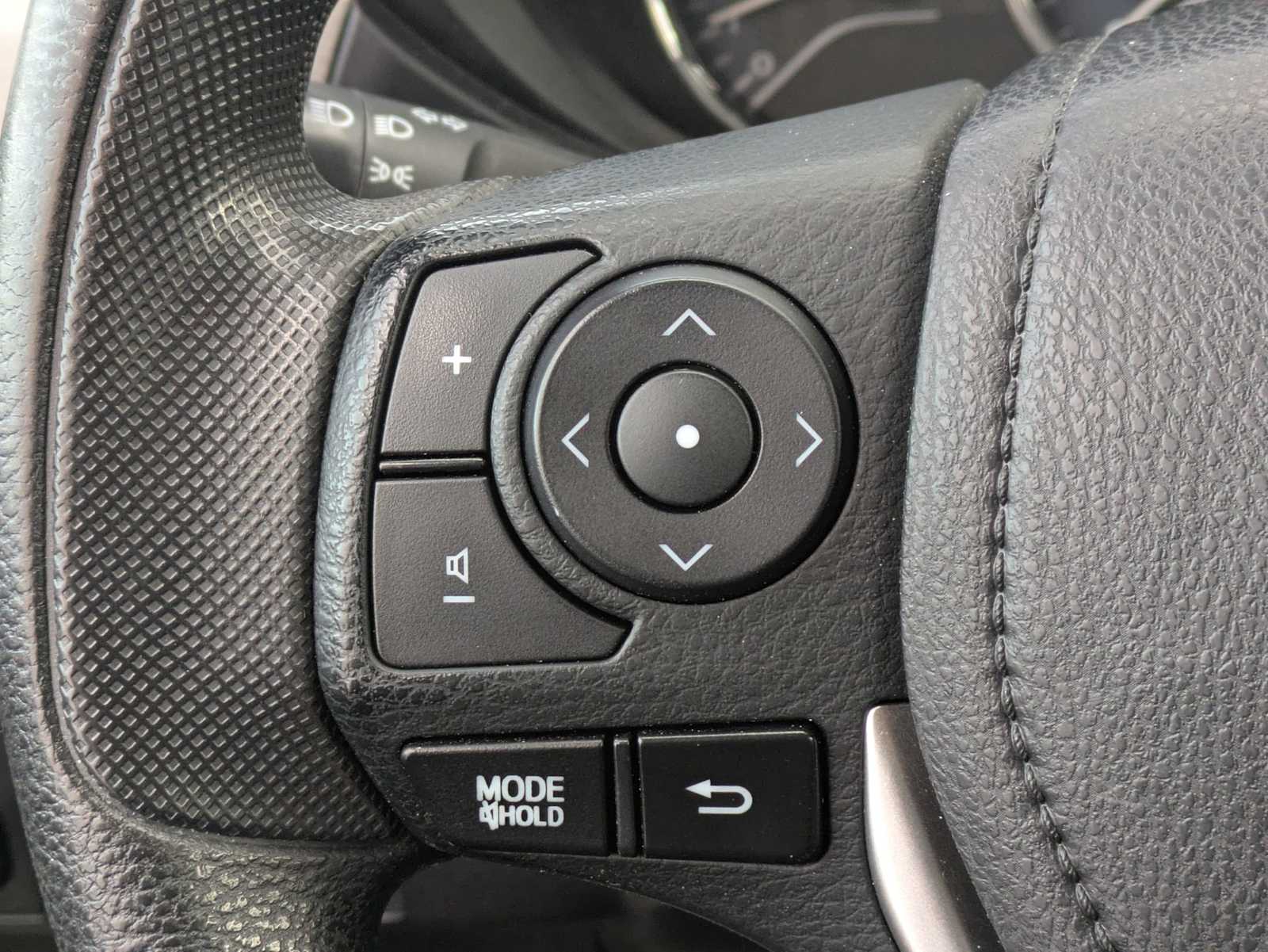 Thumbnail: 2016 Toyota Corolla - 21