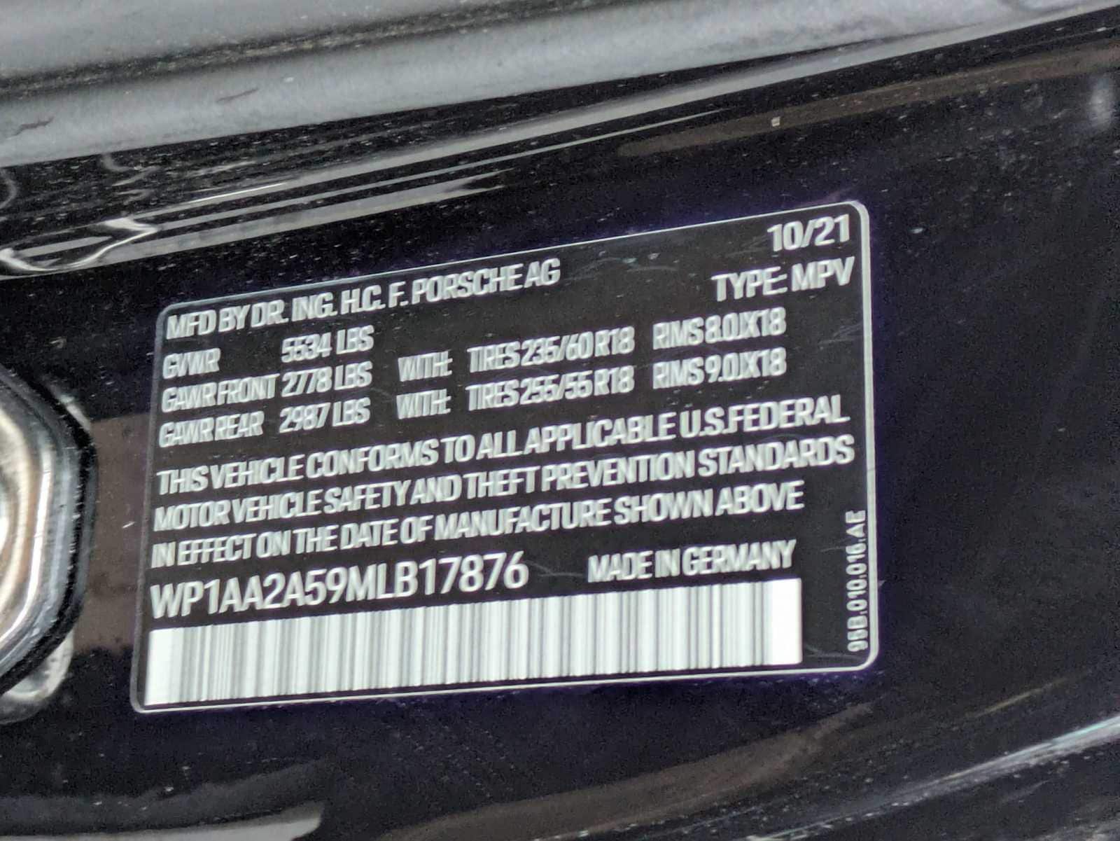 Thumbnail: 2021 Porsche Macan - 31