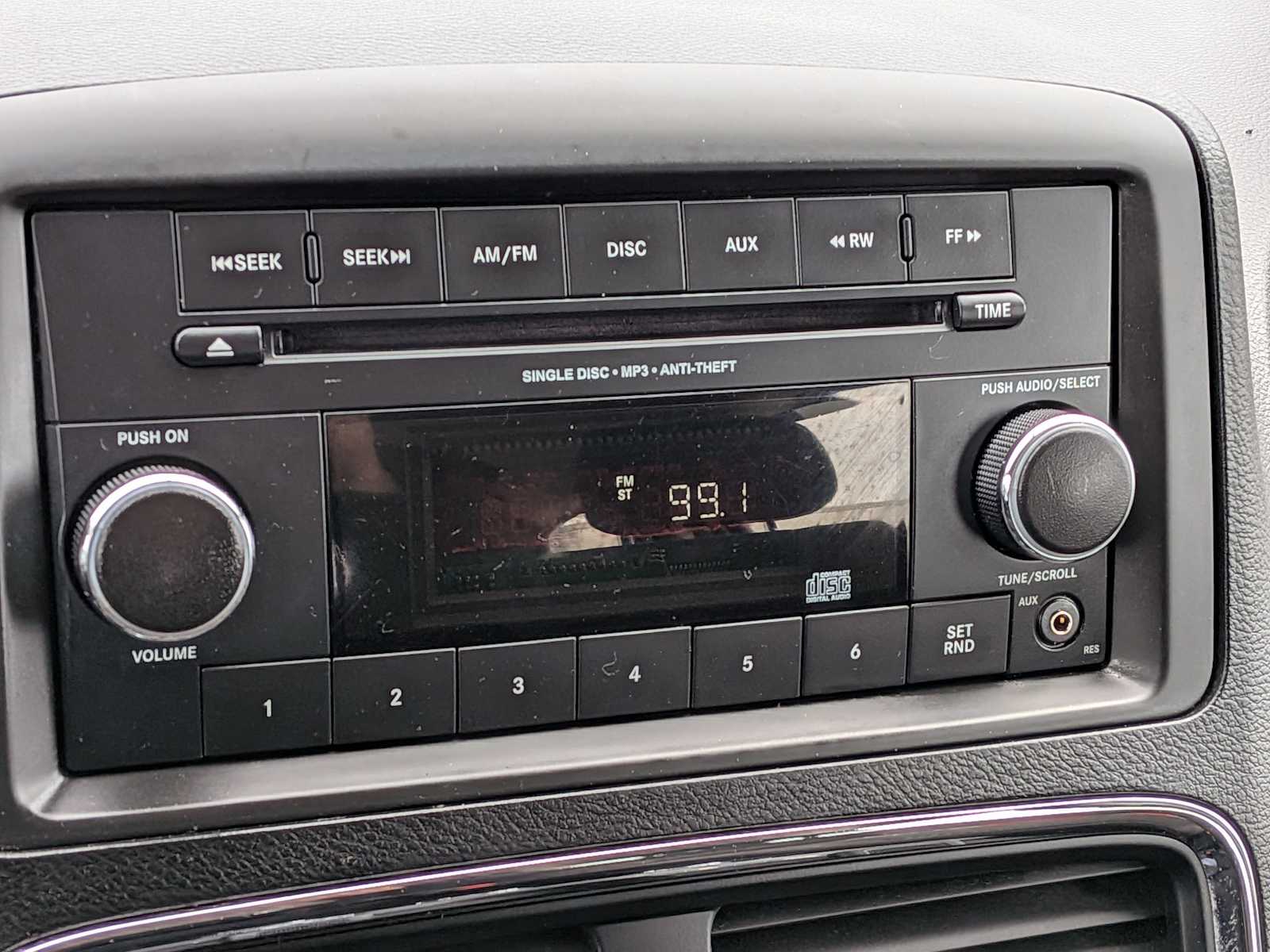 Thumbnail: 2013 Dodge Grand Caravan - 24