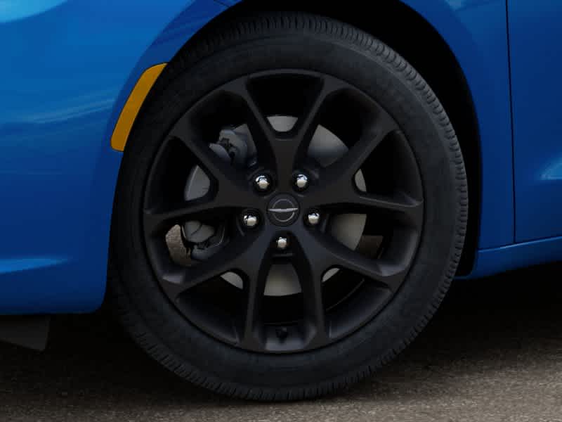 Thumbnail: 2026 Chrysler Pacifica - 8