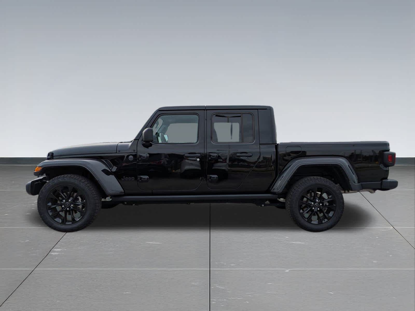 2024 Jeep Gladiator Sport photo 3