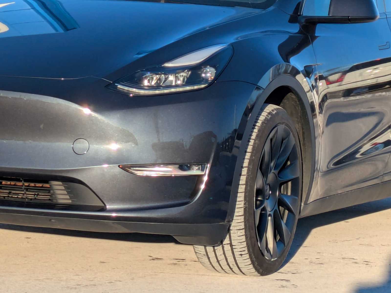 Thumbnail: 2024 Tesla Model Y - 10