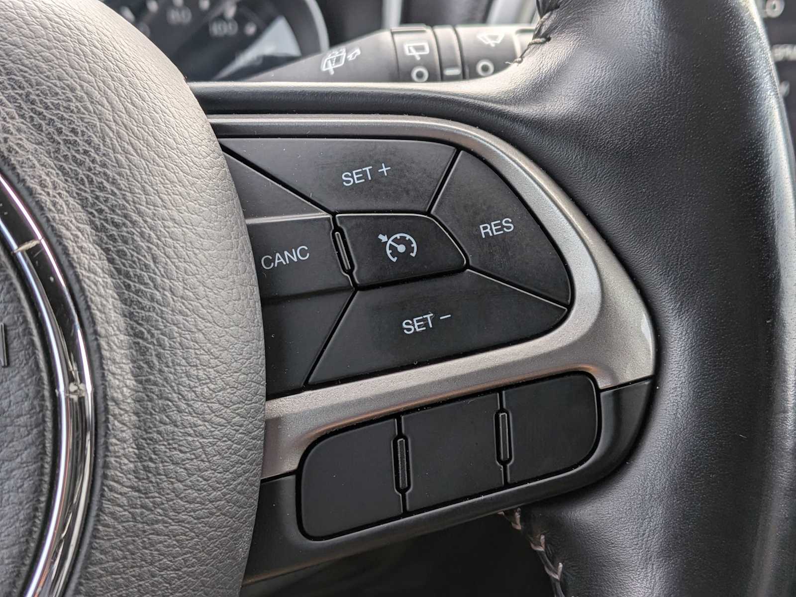 Thumbnail: 2021 Jeep Compass - 23