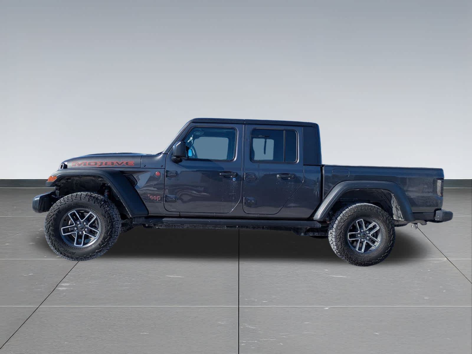 Thumbnail: 2024 Jeep Gladiator - 3