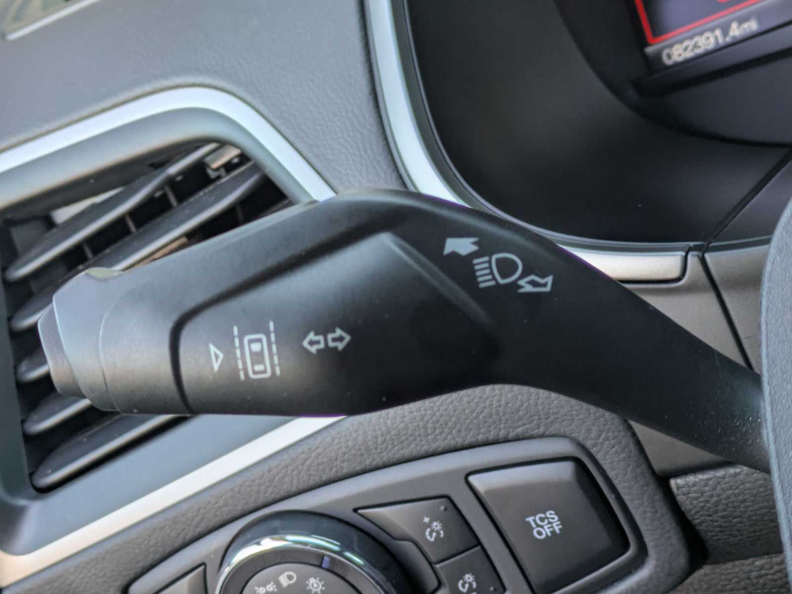 Thumbnail: 2019 Ford Edge - 24