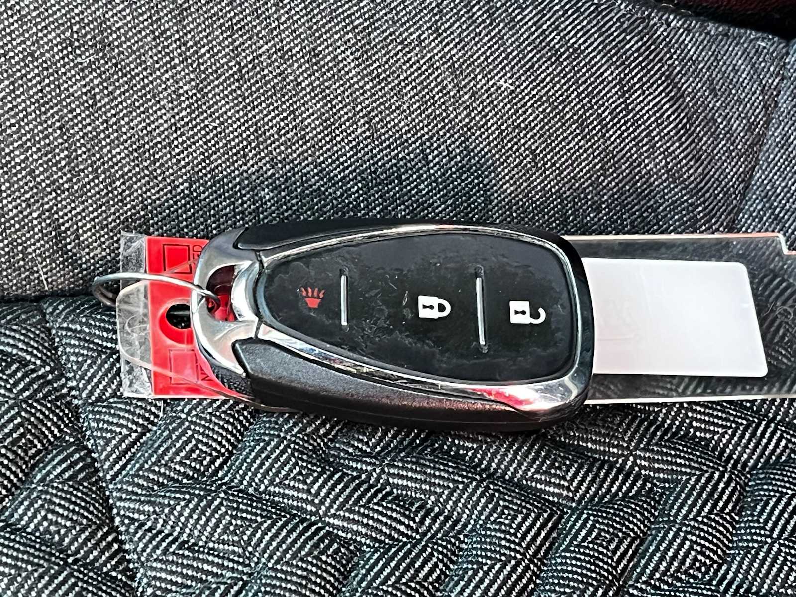 Thumbnail: 2023 Chevrolet Equinox - 32