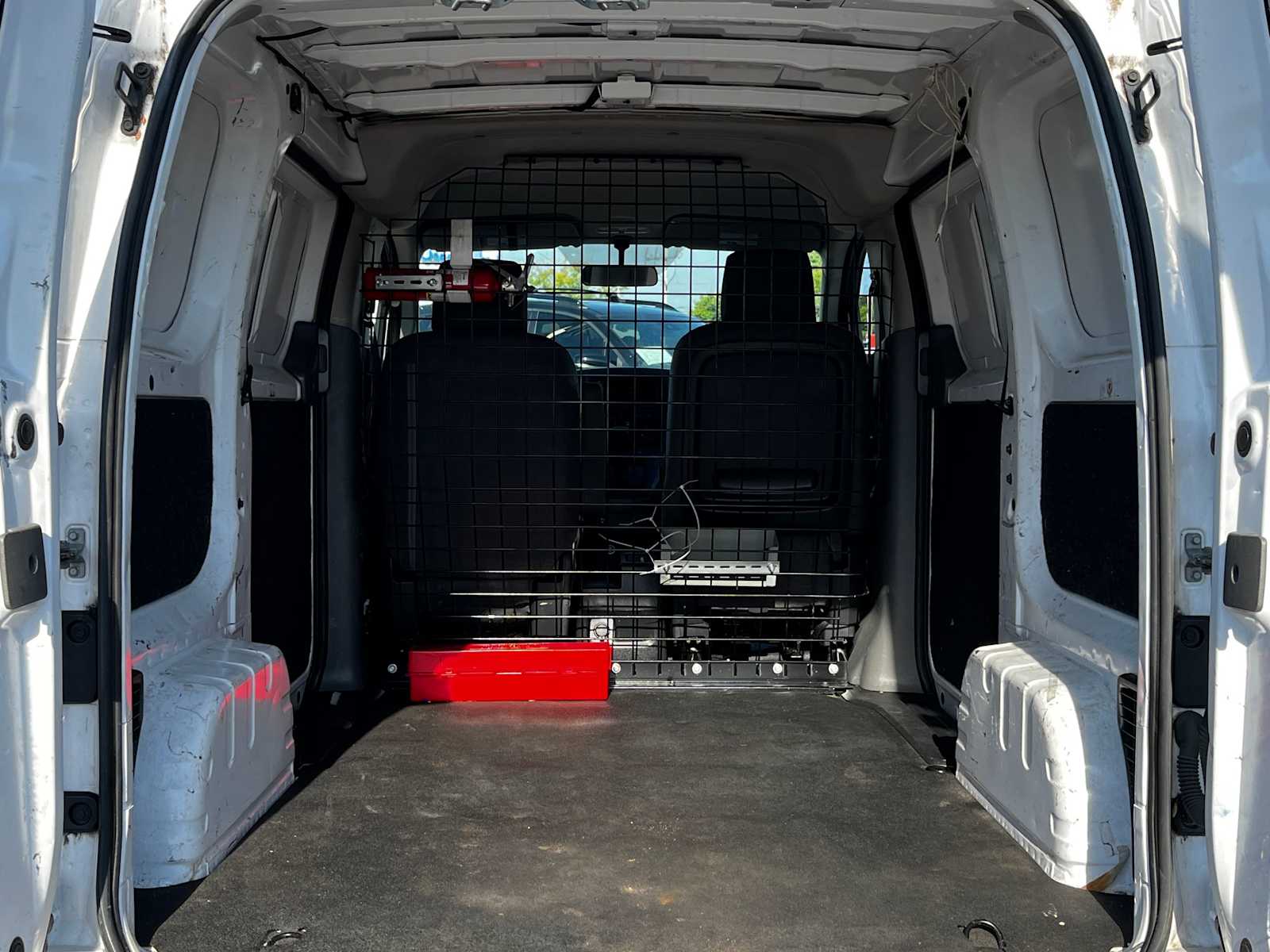 Thumbnail: 2021 Nissan NV200 - 16