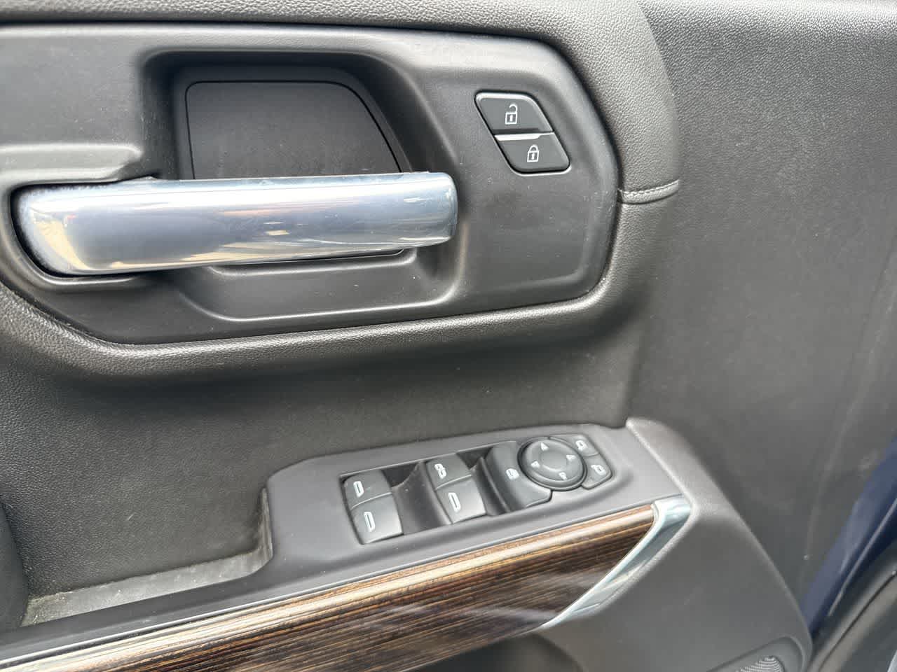 Thumbnail: 2021 GMC Sierra 1500 - 21