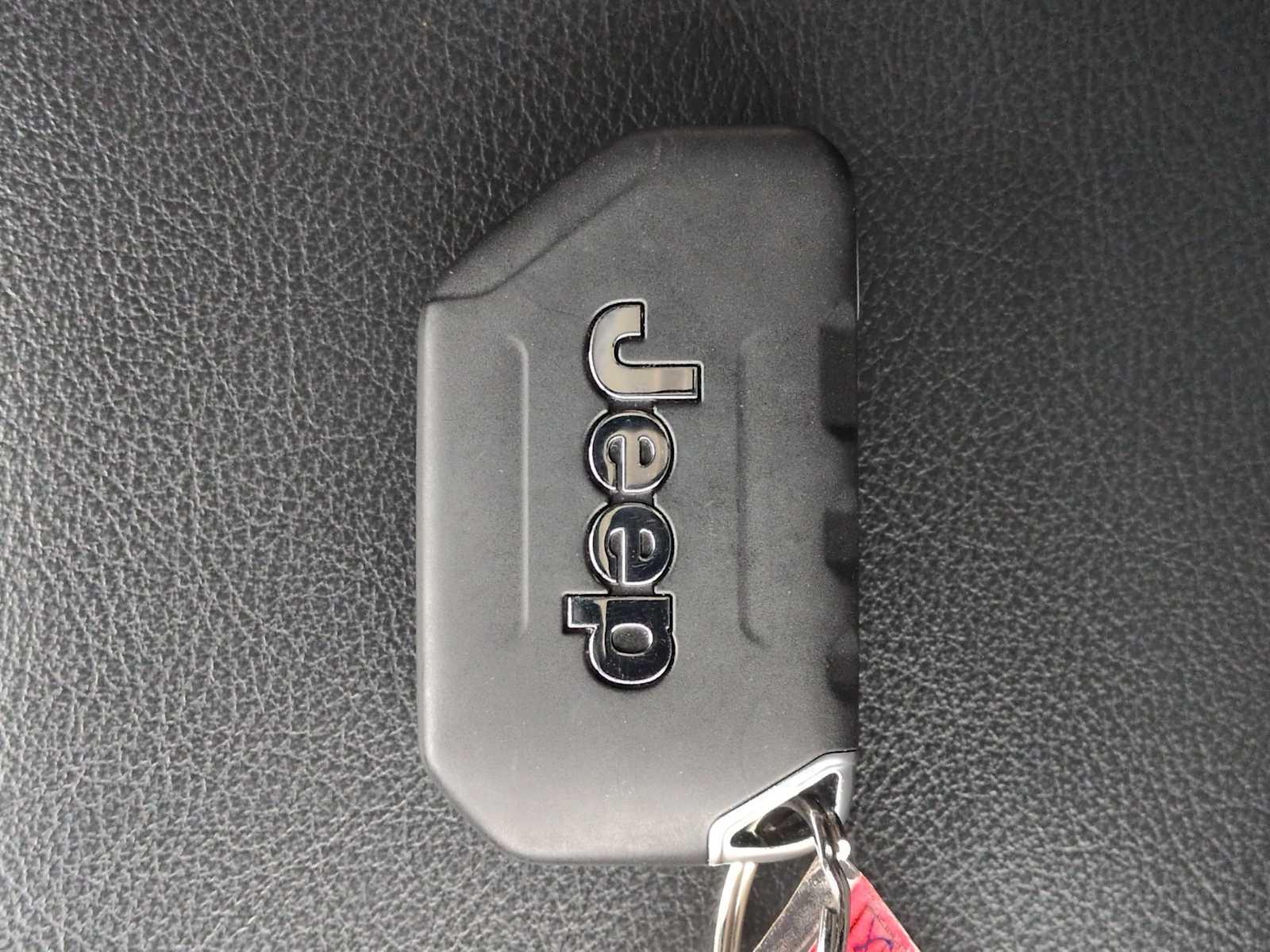 Thumbnail: 2023 Jeep Wrangler - 32