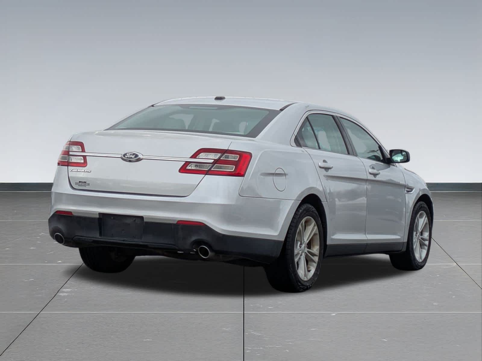 Thumbnail: 2017 Ford Taurus - 6