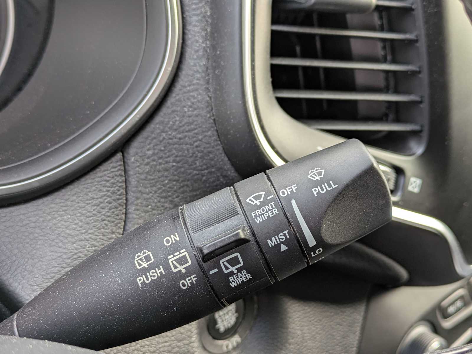 Thumbnail: 2021 Jeep Cherokee - 24